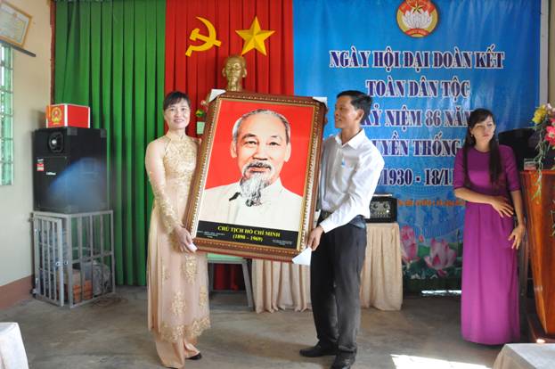 Phú Riie62ng.jpg
